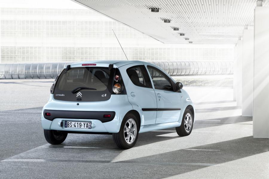  Citroen C1 5-Door 2012 года  (фото 78 из 124)